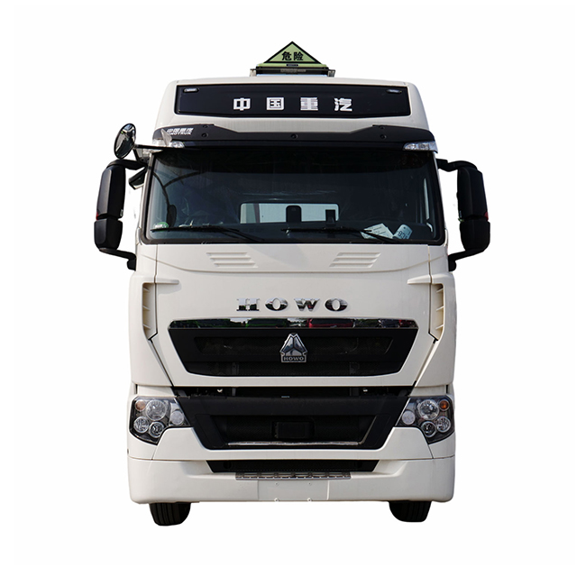 SINOTRUK HOWO 6x4 336/420 л.с. Тягач