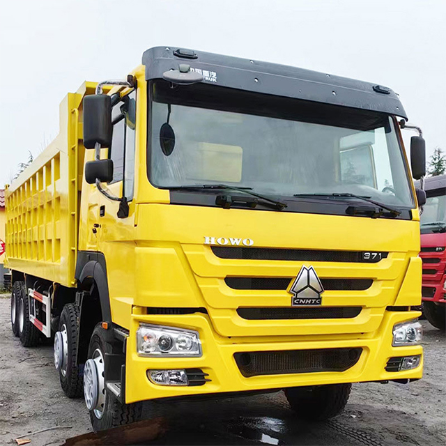 Используемый Sinotruk HOWO EURO3 DIESEL 371HP 8*4 DIMPPER TRAPPOR